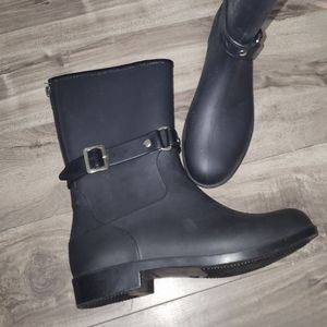 Women Rain boots black size 10